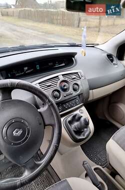 Минивэн Renault Scenic 2004 в 