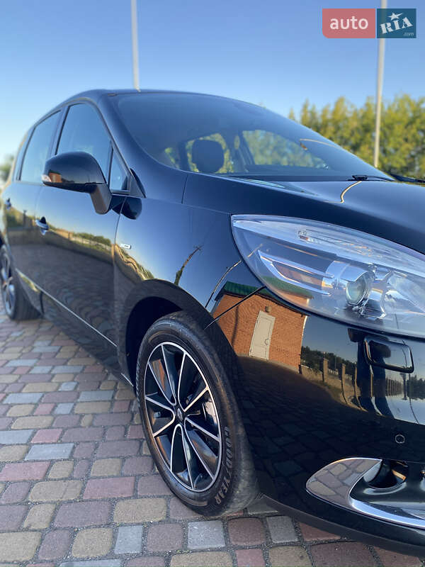 Мінівен Renault Scenic 2012 в Хоролі