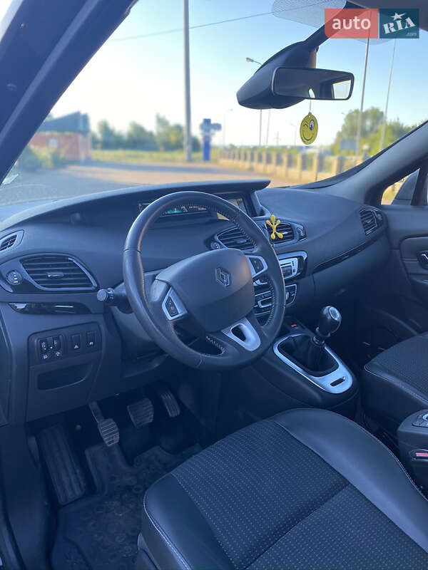 Мінівен Renault Scenic 2012 в Хоролі