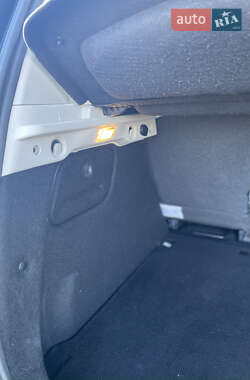 Минивэн Renault Scenic 2012 в 