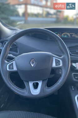 Минивэн Renault Scenic 2012 в 