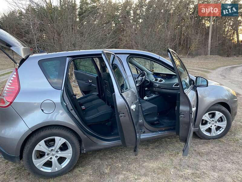 Минивэн Renault Scenic 2010 в Миргороде