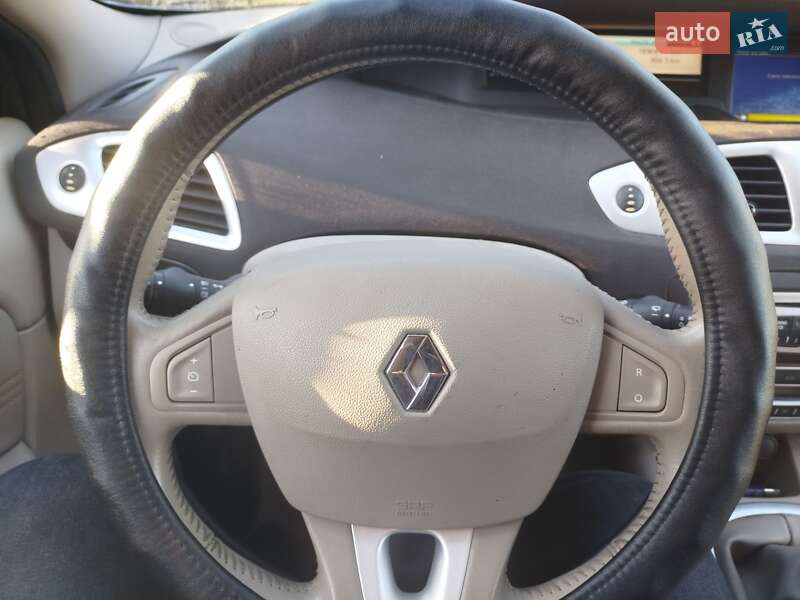Минивэн Renault Scenic 2010 в Коростене