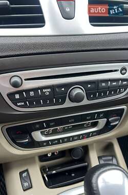 Минивэн Renault Scenic 2010 в 
