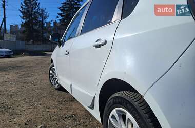 Мінівен Renault Scenic 2013 в 