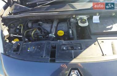 Минивэн Renault Scenic 2010 в 