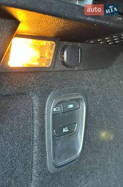 Минивэн Renault Scenic 2016 в 