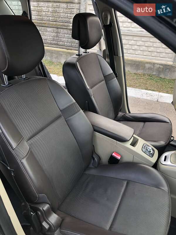 Минивэн Renault Scenic 2010 в Костополе