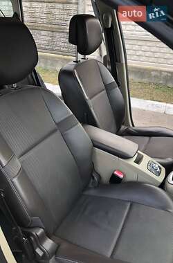 Минивэн Renault Scenic 2010 в 