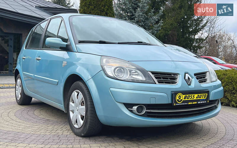 Минивэн Renault Scenic 2009 в 