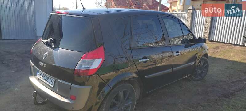 Минивэн Renault Scenic 2005 в Дрогобыче