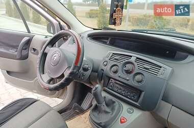 Минивэн Renault Scenic 2005 в 
