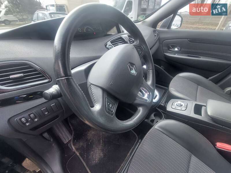 Мінівен Renault Scenic 2015 в Луцьку