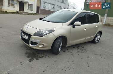Мінівен Renault Scenic 2009 в 