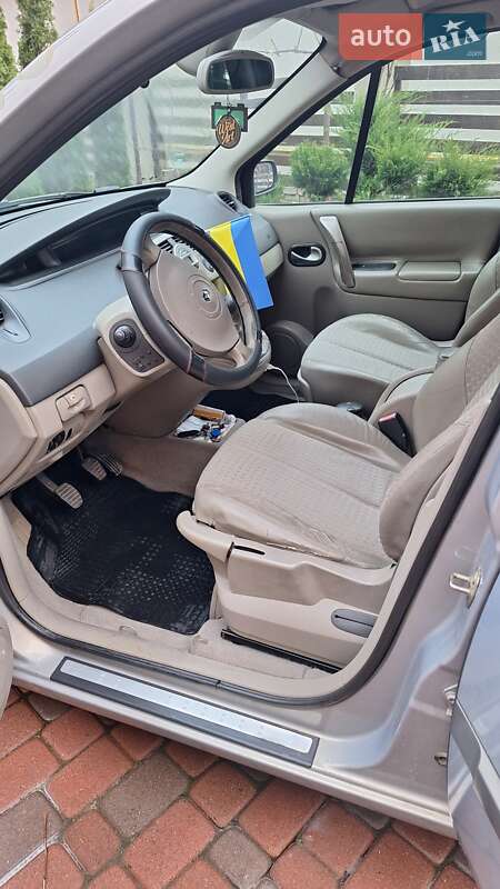 Минивэн Renault Scenic 2003 в Ужгороде