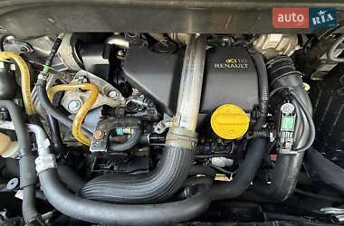 Минивэн Renault Scenic 2011 в 