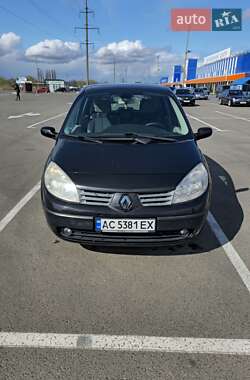 Минивэн Renault Scenic 2005 в 