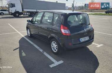 Минивэн Renault Scenic 2005 в 