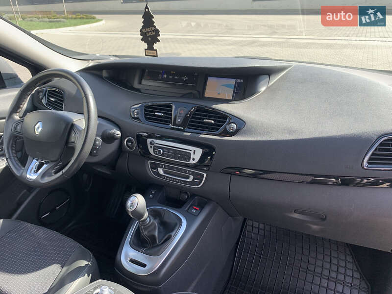 Мінівен Renault Scenic 2012 в Луцьку