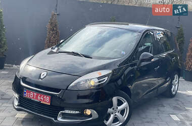 Минивэн Renault Scenic 2013 в 