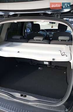 Минивэн Renault Scenic 2013 в 