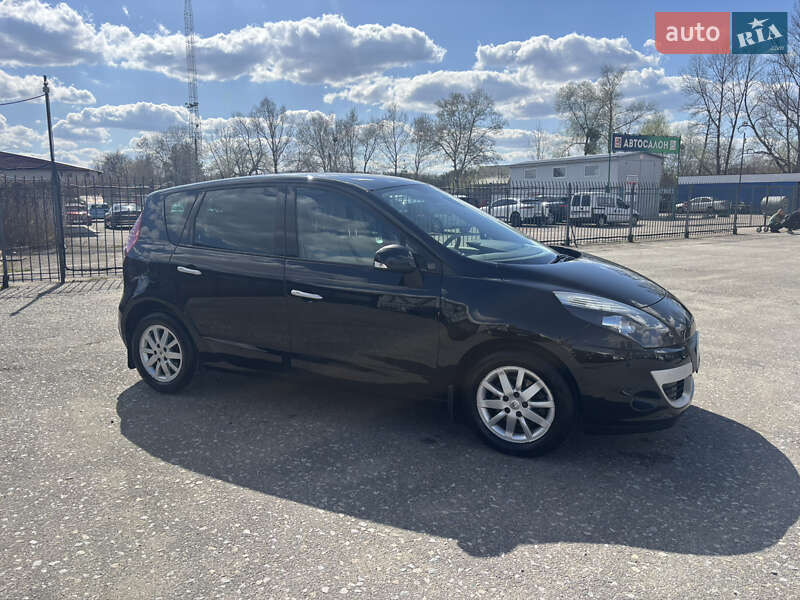Минивэн Renault Scenic 2010 в Киеве