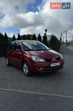 Минивэн Renault Scenic 2009 в 