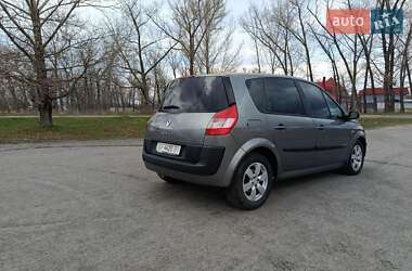 Минивэн Renault Scenic 2004 в 