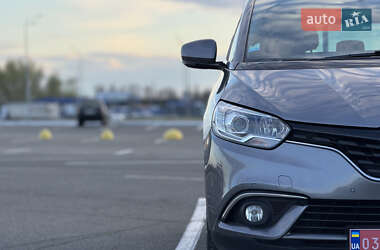 Минивэн Renault Scenic 2021 в 