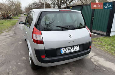 Минивэн Renault Scenic 2004 в 