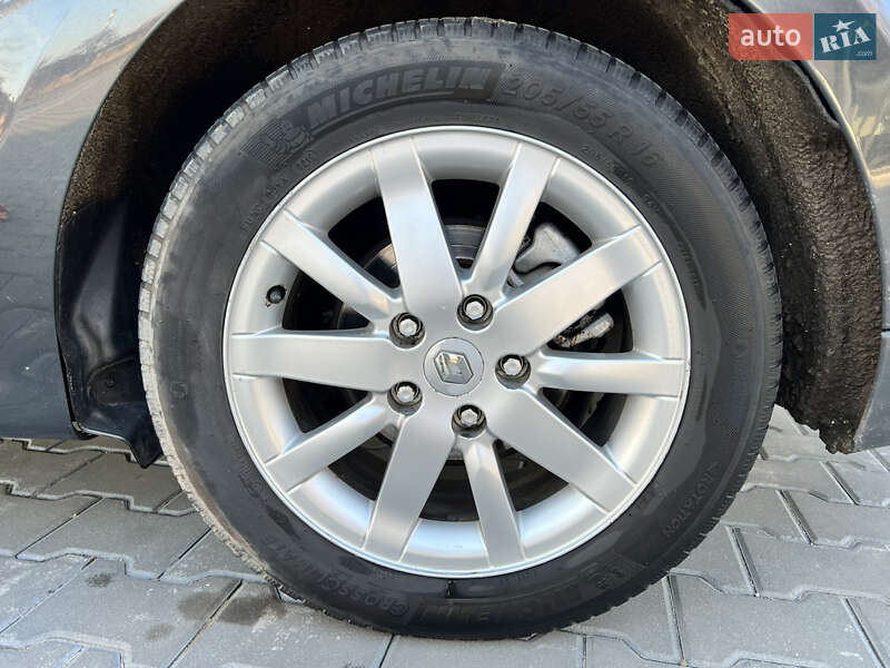 Минивэн Renault Scenic 2011 в Владимире