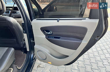 Минивэн Renault Scenic 2011 в 