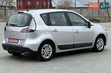 Минивэн Renault Scenic 2013 в 