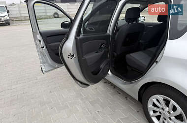 Минивэн Renault Scenic 2013 в 