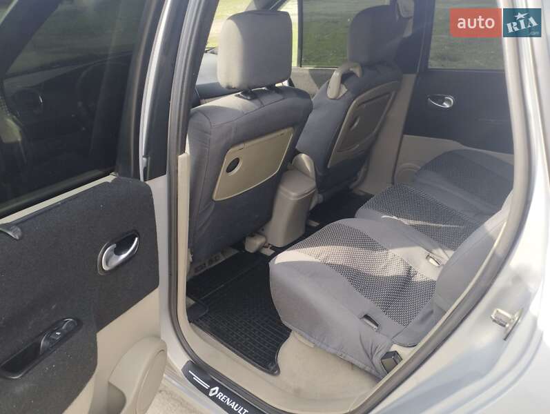 Минивэн Renault Scenic 2004 в Харькове