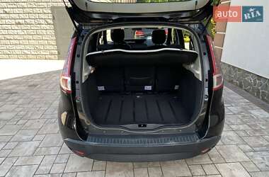 Минивэн Renault Scenic 2010 в 
