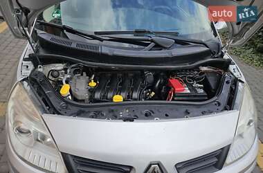 Минивэн Renault Scenic 2007 в 