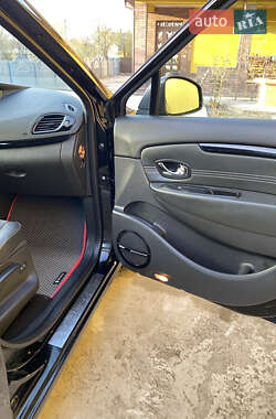 Мінівен Renault Scenic 2011 в 