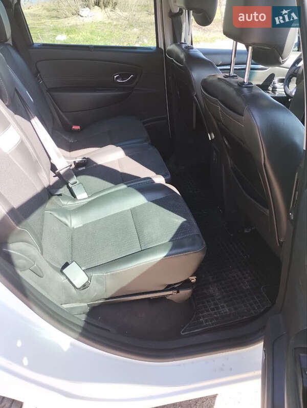 Минивэн Renault Scenic 2015 в Белгороде-Днестровском