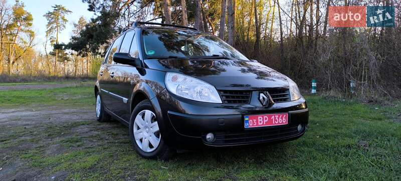 Минивэн Renault Scenic 2005 в 