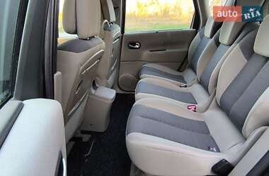 Минивэн Renault Scenic 2005 в 
