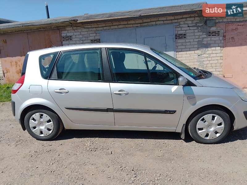 Минивэн Renault Scenic 2005 в Кривом Роге