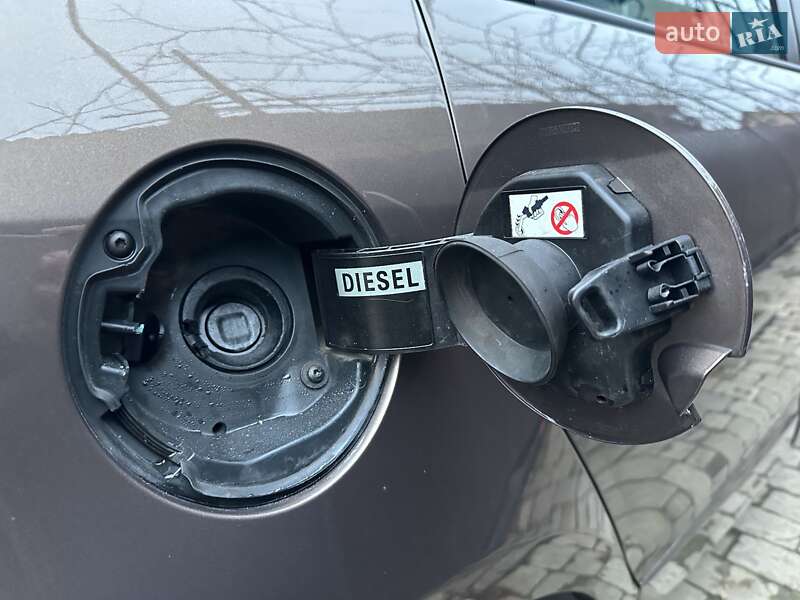 Мінівен Renault Scenic 2010 в Запоріжжі