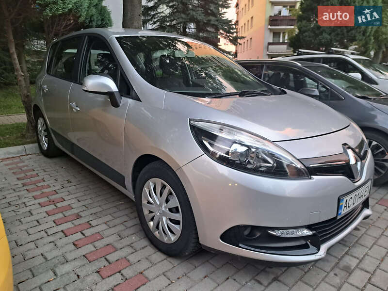 Минивэн Renault Scenic 2013 в Каменском