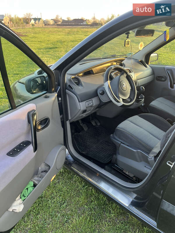 Минивэн Renault Scenic 2005 в Шептицькому