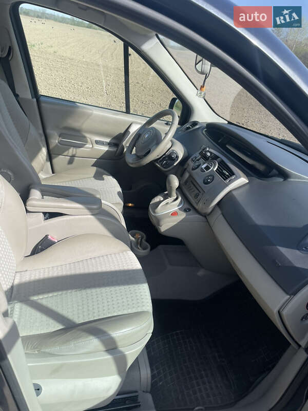 Мінівен Renault Scenic 2004 в Львові