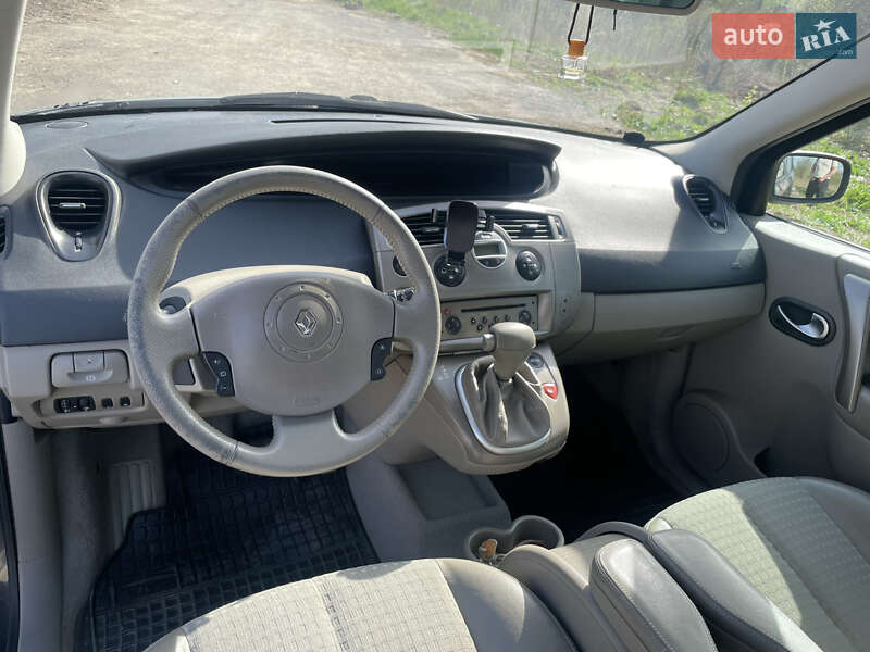 Мінівен Renault Scenic 2004 в Львові