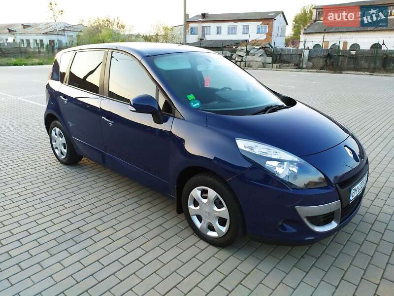 Мінівен Renault Scenic 2011 в Ромнах