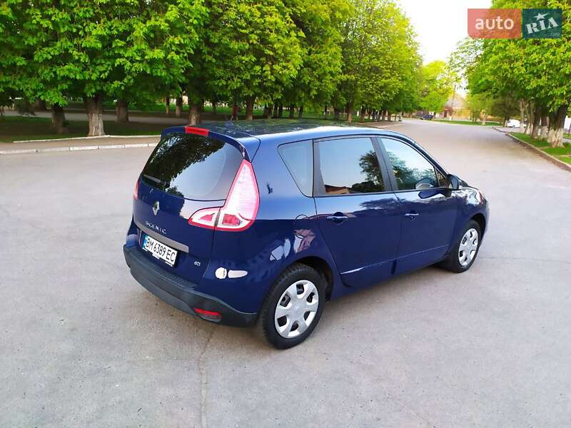Мінівен Renault Scenic 2011 в Ромнах