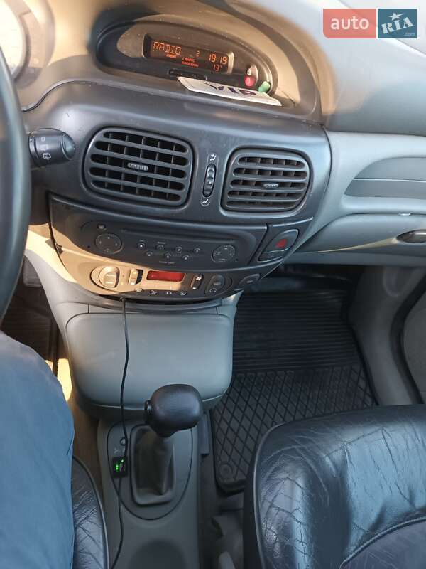 Минивэн Renault Scenic 2003 в Шептицькому